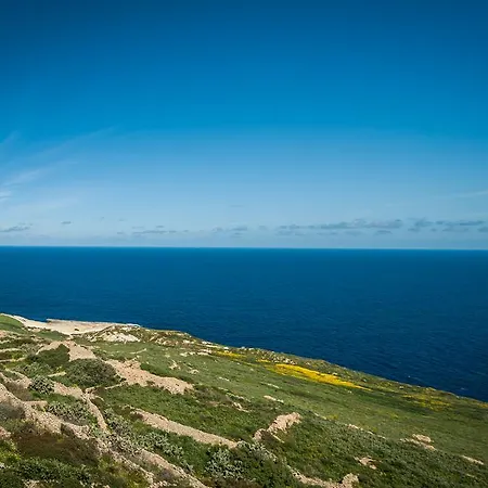 Hili Complex Lägenhet *