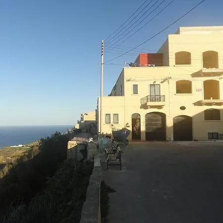 Hili Complex Apartment